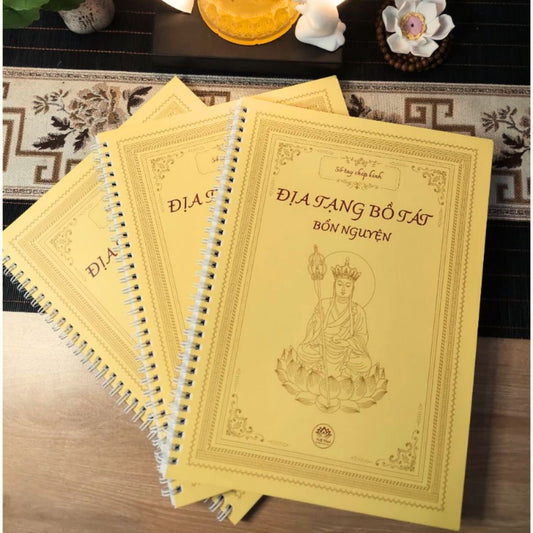 Sổ tay chép kinh Địa Tạng Bồ Tát Bổn Nguyện chữ mờ