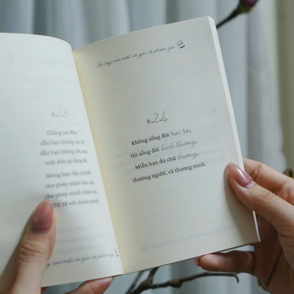[Pre-order] Sổ Tay Của Một Cô Gái Có Phẩm Giá