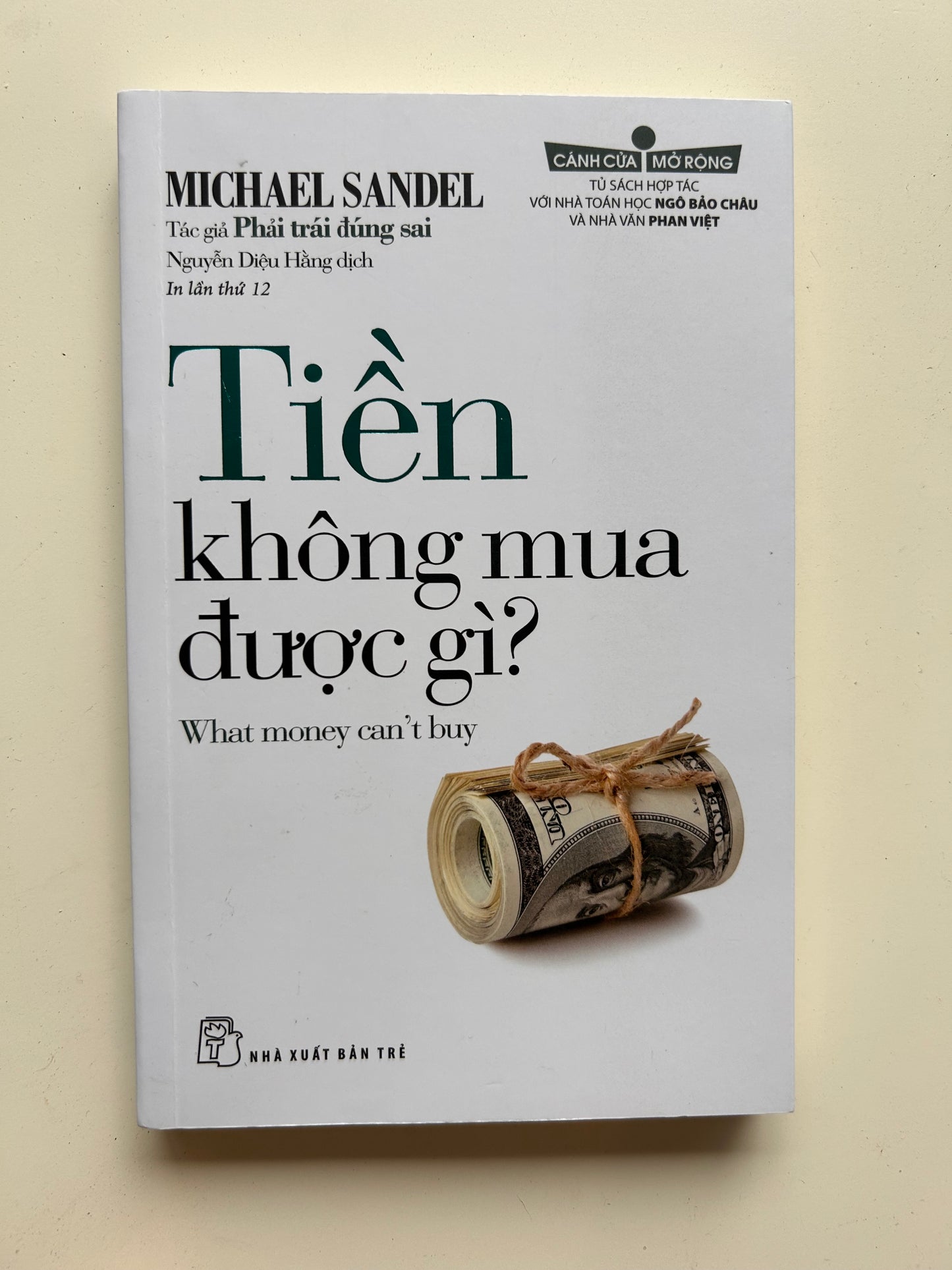 Tiền Không Mua Được Gì (What money can't buy?) (pre-loved)