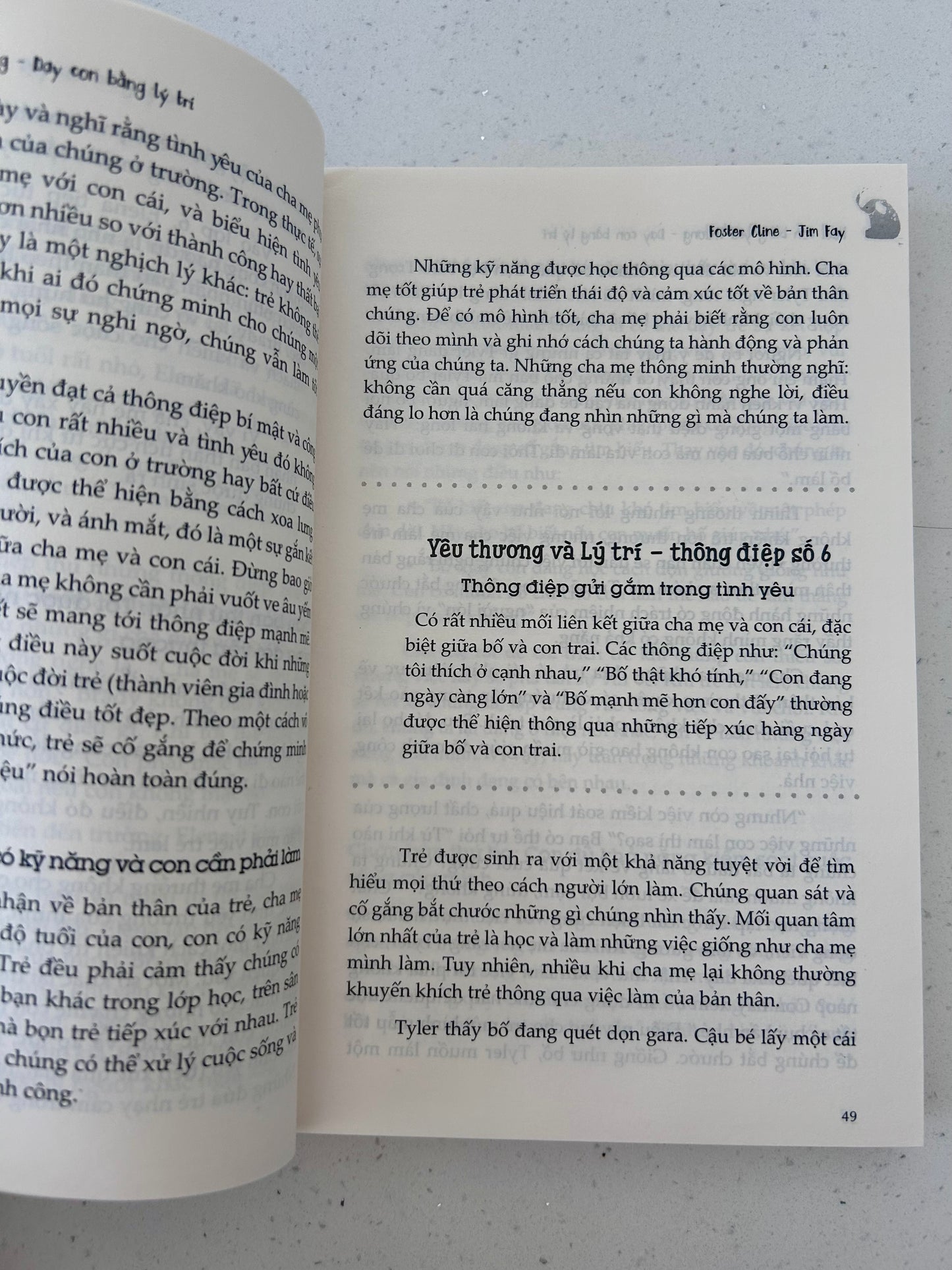 Nuôi Con Bằng Yêu Thương - Dạy Con Bằng Lý Trí (pre-loved)