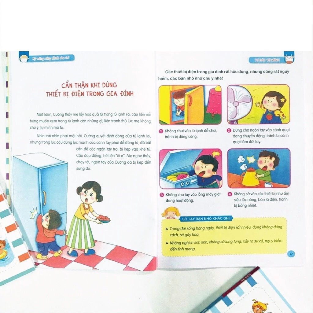 [Pre-order] Bộ 4 Cuốn Rèn Luyện Kỹ Năng Sống Dành Cho Trẻ: Giỏi Giao Tiếp, Thói Quen Tốt, Tự Thoát Hiểm, Tự Bảo Vệ Mình