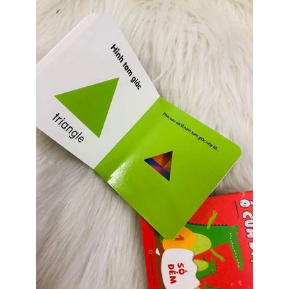 [Pre-order] Ô Cửa Diệu Kì - Ehon Song Ngữ Đục Lỗ Tương Tác (Bé 0 - 3 Tuổi)